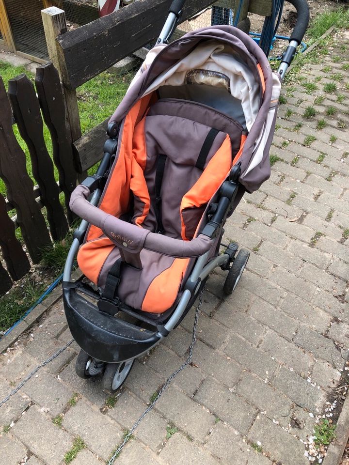 Kinderwagen in Frohburg