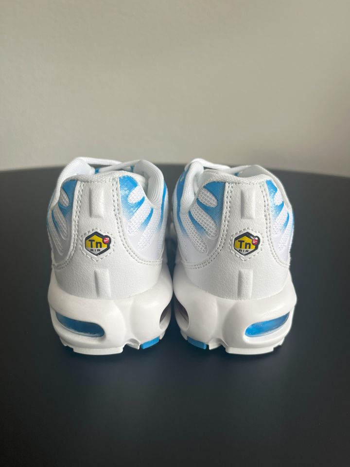 Nike Air Max Plus White Blue Fury Gr. 36 in Röhrnbach