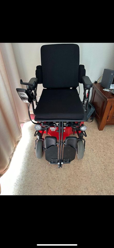 Voll elektrischer Rollstuhl Proton in Geestland