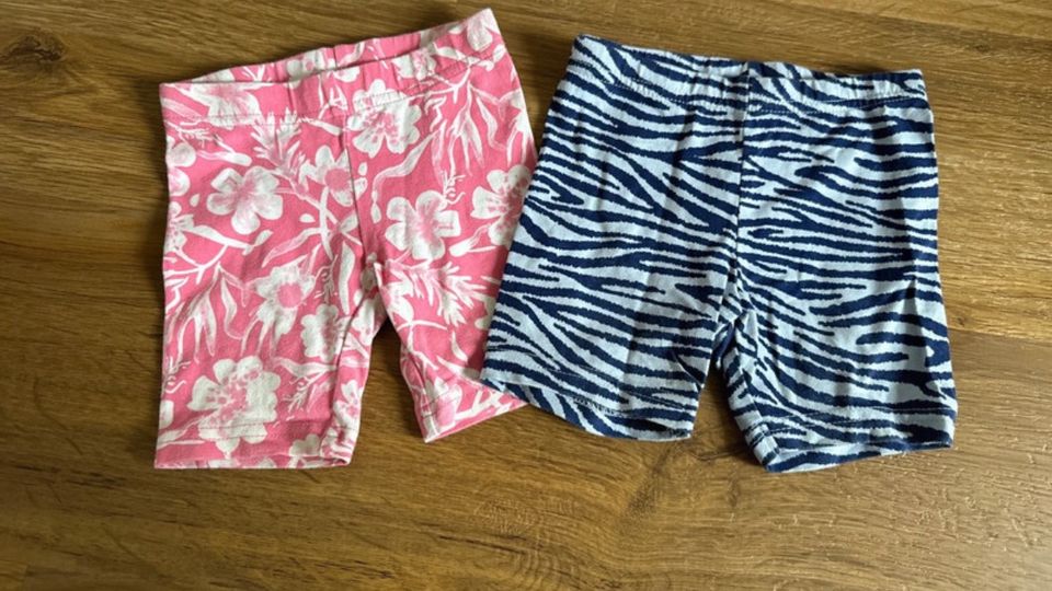 Kleidungspaket Gr. 86 Carter‘s Shorts Rosa Blau in Berlin