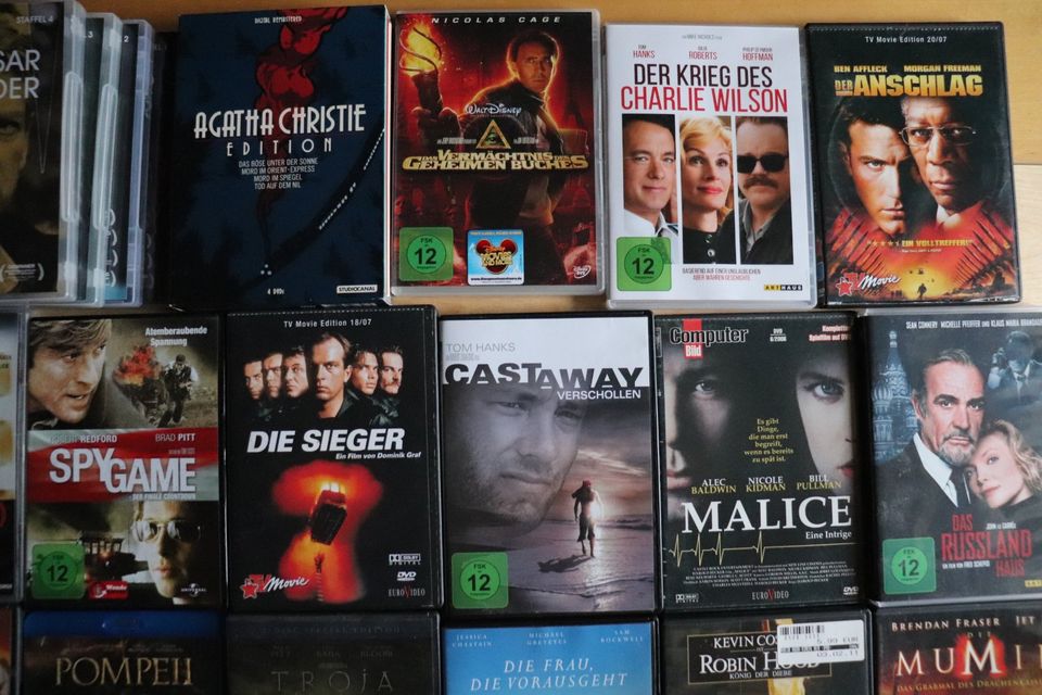 DVDs 12 verschieden Filme Videos Verliebt sein - Action - Musik in Salzwedel