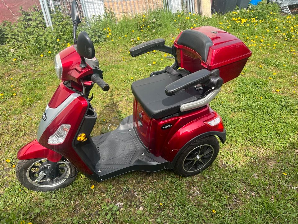 Roller/ E- Scooter/ Rentnermobil/ Scooter/ Rolator in Bad Schwalbach