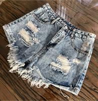 Highwaist Jeans Shorts / Größe S 36 / NEU Hessen - Maintal Vorschau