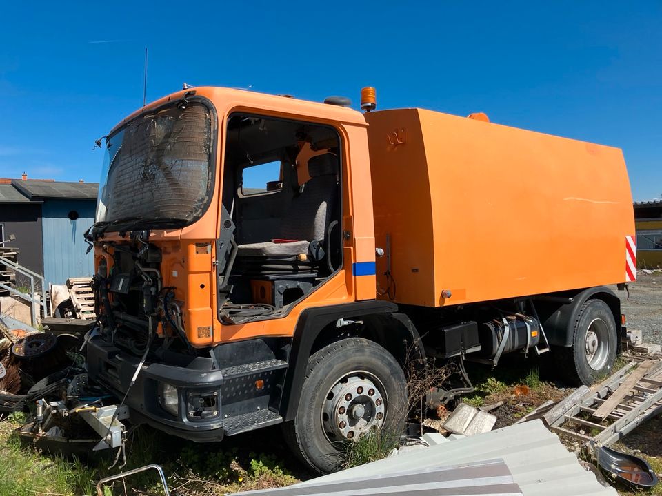 MAN 18.192 FRK LKW Bj 1995 Kehrmaschine BEAM S7000 in Hof (Saale)