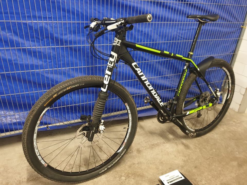 Cannondale Flash 29 Zoll Lefty XL Ink Zubehör in Berlin