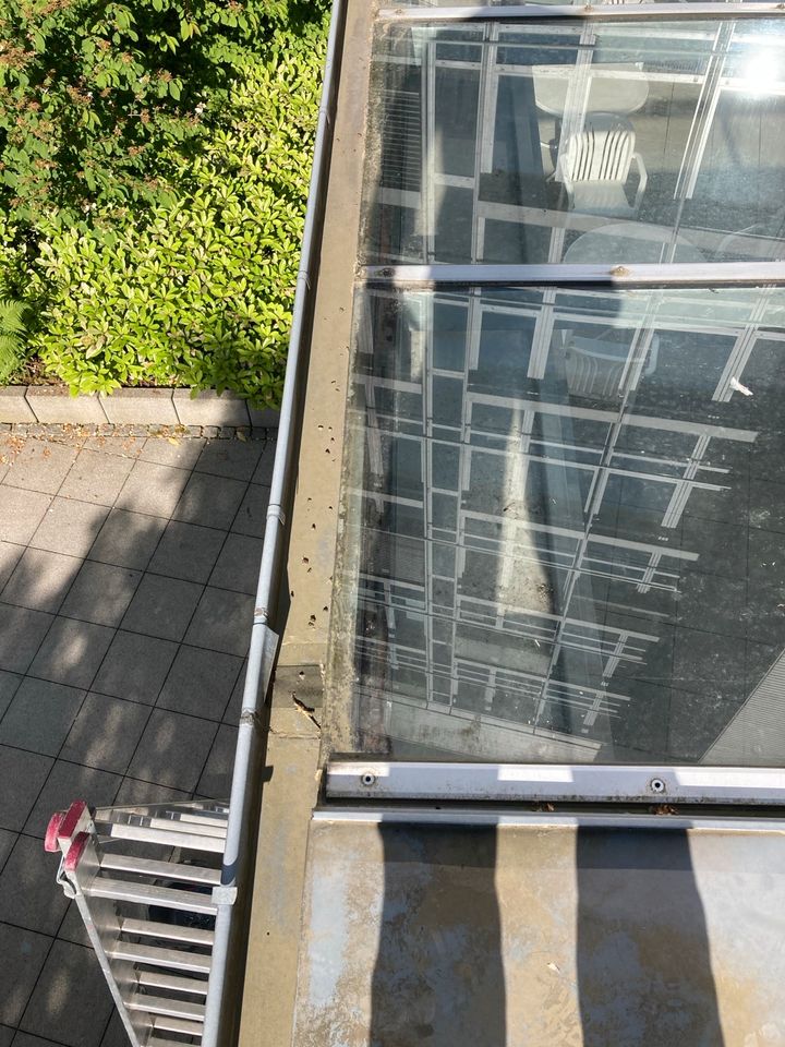 Vordach Eingangsbereich Stahlträger Konstruktion  Anbau Glas Dach in Bad Liebenstein