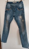 Jeans mit Perlen gr w 36/l 32 Berlin - Hohenschönhausen Vorschau