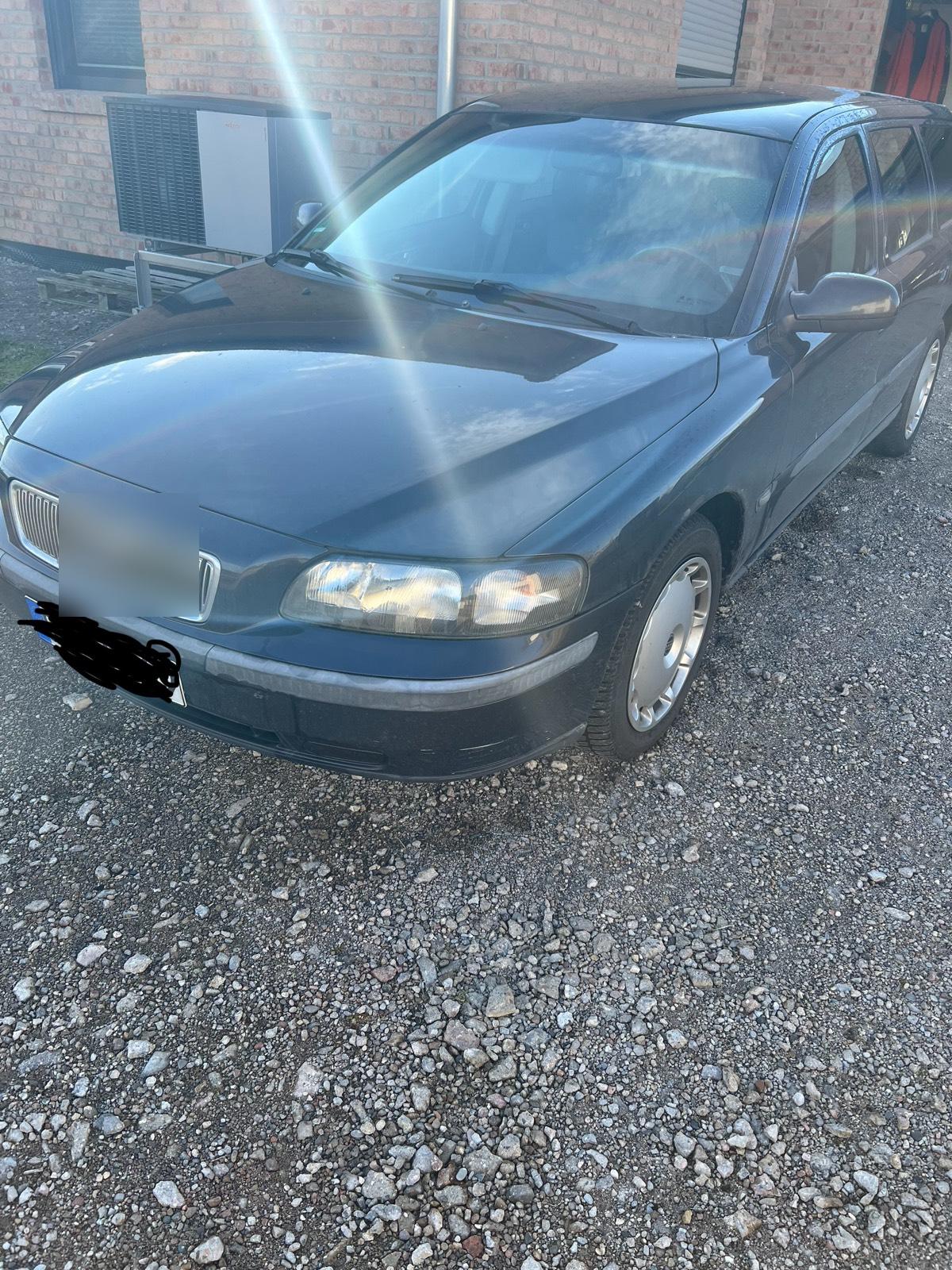 Abbildung des Autos Volvo V70 D5