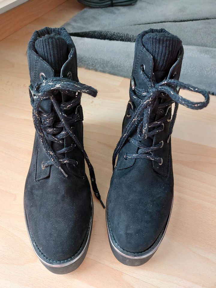 Tamaris Stiefel Neu !! Gr.37 in Esslingen