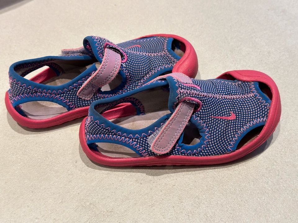 Nike Sunray Protect 8c pink blau Gr. 25 in Kelkheim