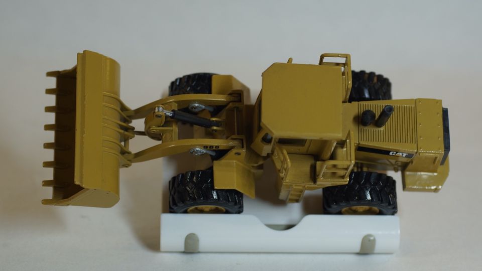 NZG Modell Nr.: 237 E - Caterpillar Radlader 966 E TOP/OVP -1:50- in Liebenau