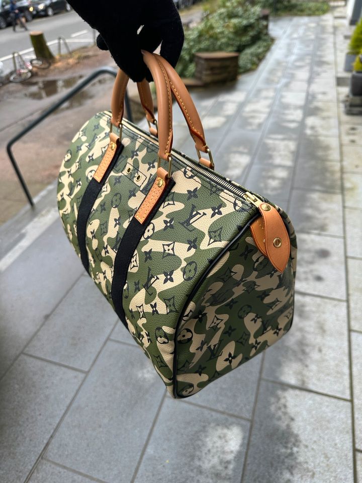 LOUIS VUITTON Speedy 35 Monogramouflage Camouflage Murakami in Hamburg