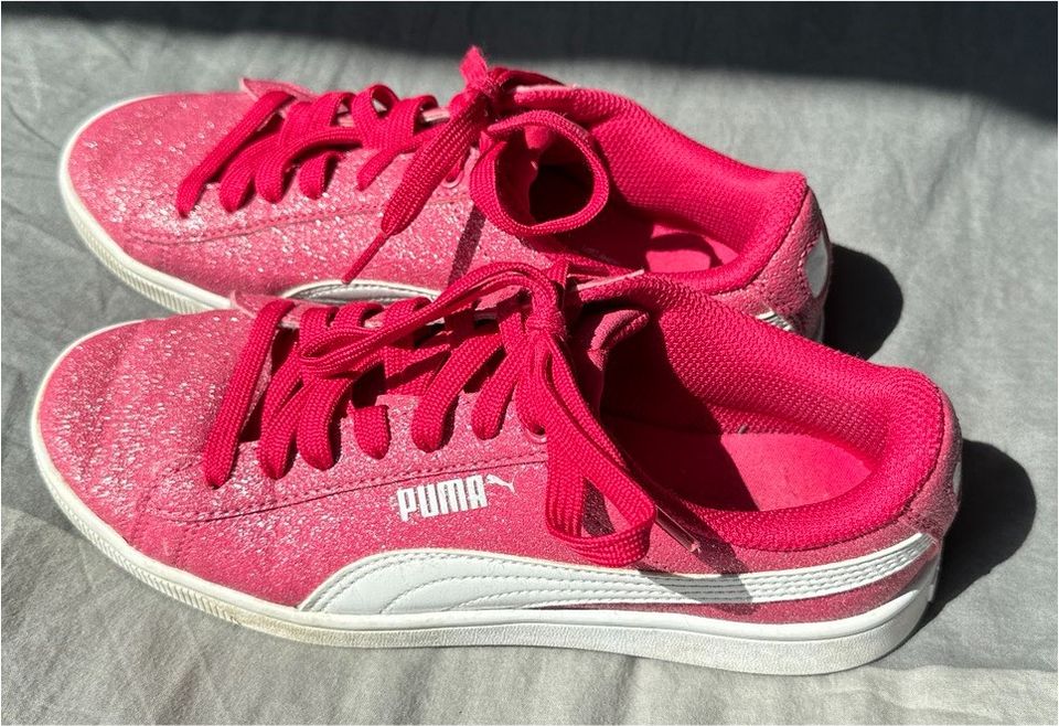 Puma Sneaker Gr. 37 pink Glitzer Turnschuhe in Krempermoor