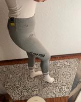 NEU Nike Sporttight grau activewear Fitnesswear Sportleggings Bayern - Großostheim Vorschau