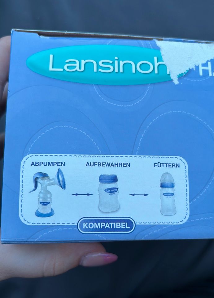 Lansinoh Handmilchpumpe inkl. Flasche in Beckum