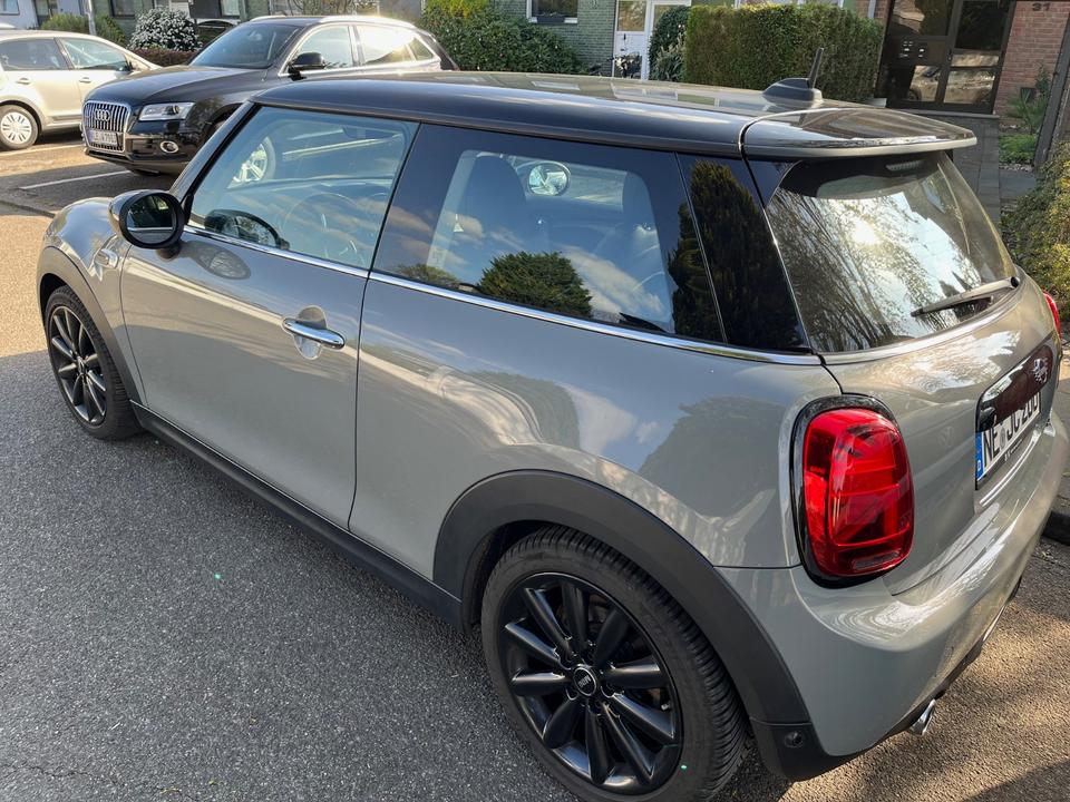 Top gepflegter Mini Cooper von 2020 nur 29.000 km Automatik in Kaarst