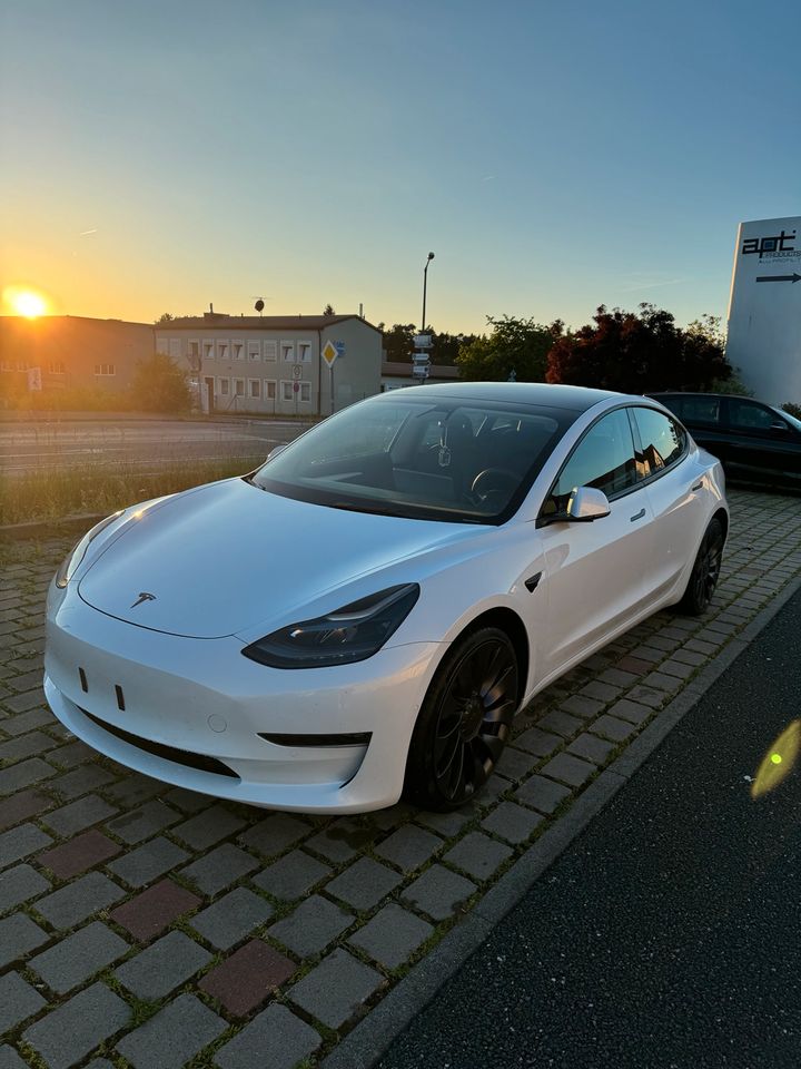 Tesla Model 3 Performance in Gräfenberg