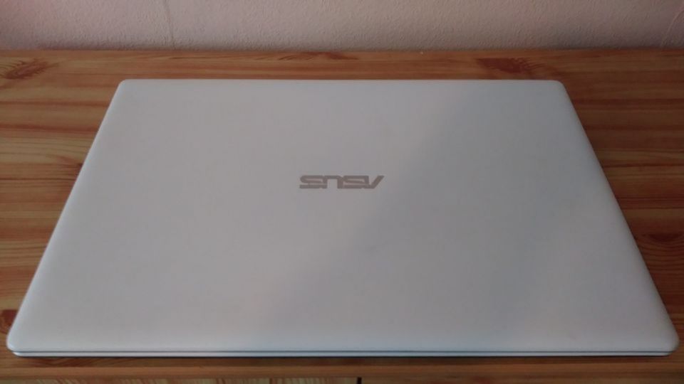 Notebook Asus "Asus R512M"-15,6Zoll Windows 10- 250GB SSD in Halle