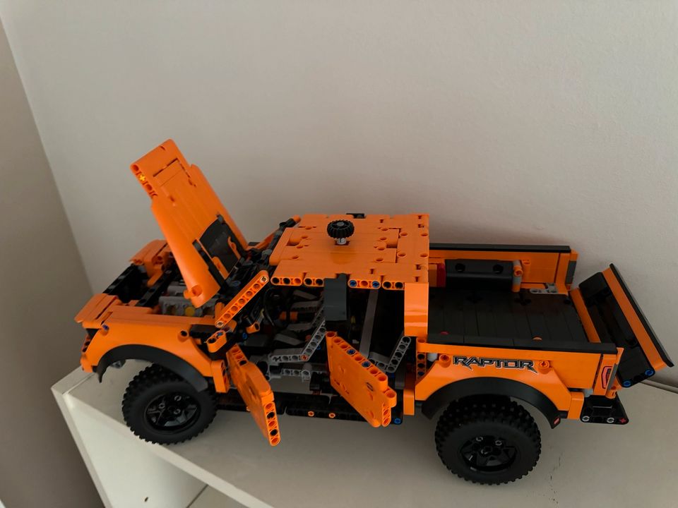 Lego Technic 42126 wie neu mit OVP, Bauanleitung & Ersatzteilen in Coesfeld