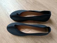 NEU - Schlupfschuhe black Gr. 41-42 Bayern - Dittelbrunn Vorschau