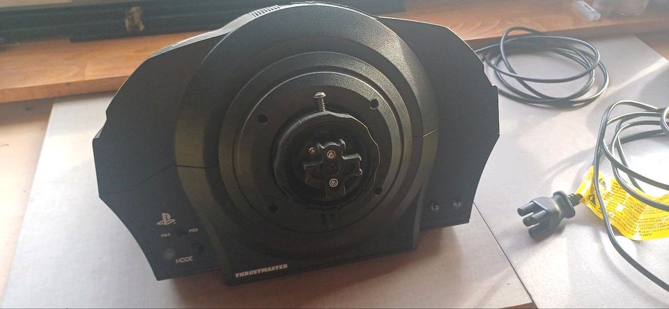 Thrustmaster T300rs 220-240V Version in Bischoffen