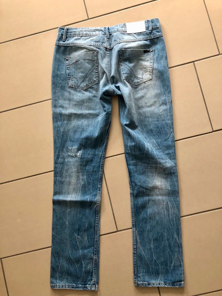 Coole Boyfriendjeans von Only Größe 40 bzw. Gr. L, Länge 36 in Bremen