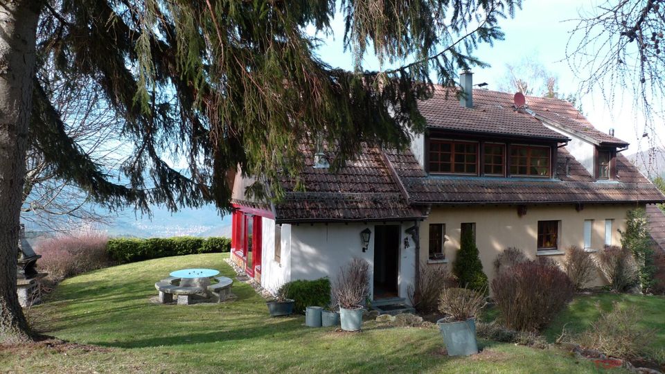 Schönes Haus in den Bergen im Elsass in Freiburg im Breisgau