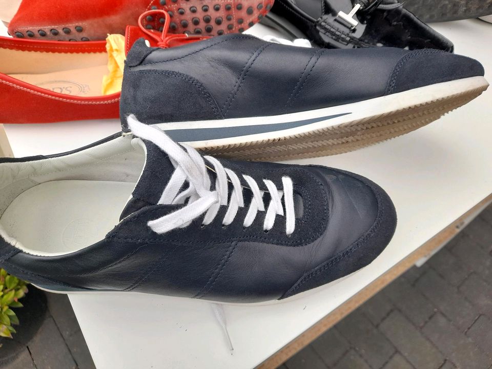 TOD's, Timberland, Massimo Dutti, Nike, New Balance in Duisburg