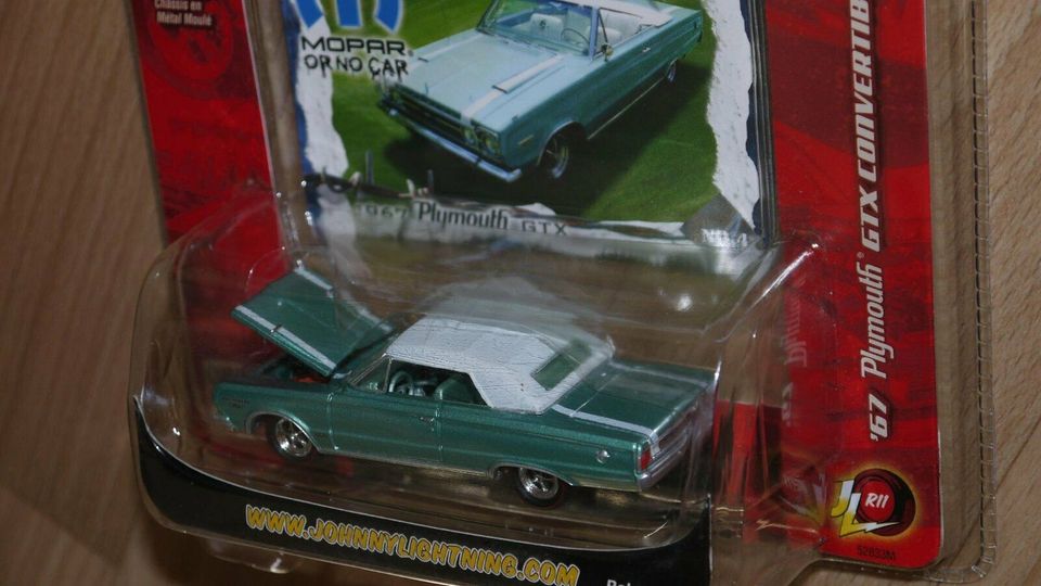 JOHNNY LIGHTNING Mopar - '67 Plymouth GTX Convertible Cabrio 1967 in Dresden