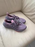 Adidas Ultraboost 22 W Runningschuh Laufschuh Gr. 42 2/3 neu lila Niedersachsen - Wolfenbüttel Vorschau