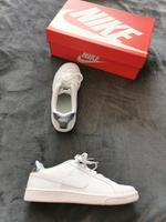 Gr Euro 38 Verlockende Nike Royale Alltagsschuh München - Altstadt-Lehel Vorschau