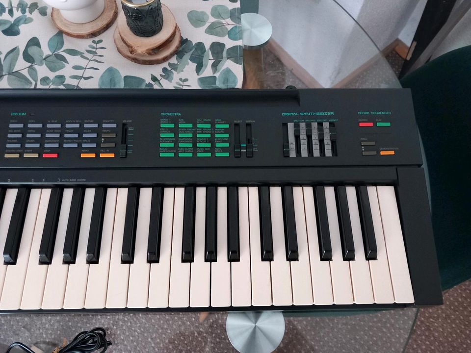 Yamaha PSR-16 inkl. Netzteil in Berlin