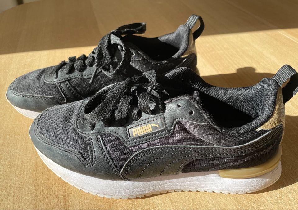 Puma metallic schwarz-gold 37 Sneaker in Magdeburg