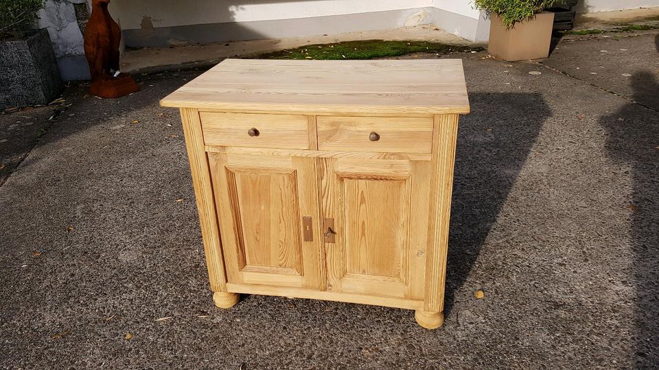 ★ ANTIK ★ Schöne kleine Kommode Sideboard Truhe Jugendstil ★ massiv ★ Weichholz ★ komplett restauriert von wohnART ANTIKMÖBEL in Neunkirchen-Seelscheid