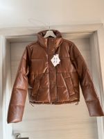 Hollister Winterjacke Puffer Jacke Kunstleder XS NEU Bochum - Bochum-Nord Vorschau