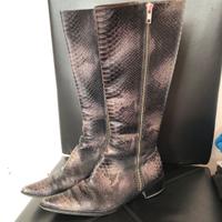 Stiefel Schlangenoptik Gr 38,5 schlank gescnitten Nordrhein-Westfalen - Korschenbroich Vorschau