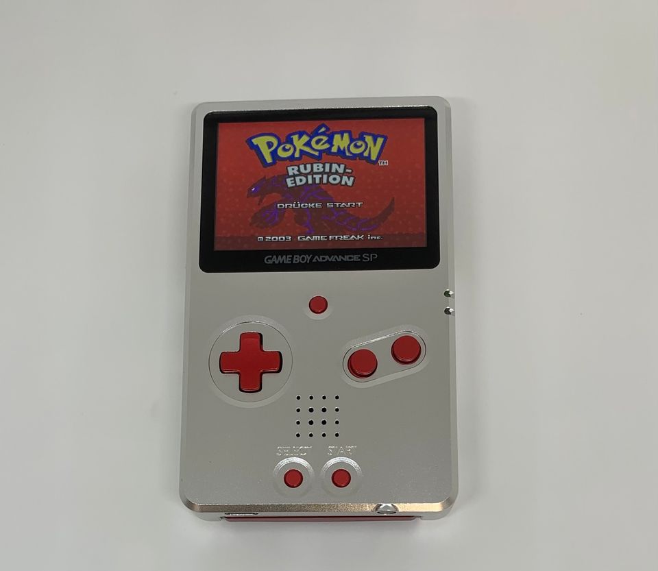 Gameboy Advance Unhinged boxypixel IPS Display // USB-C // 395€* in Dortmund