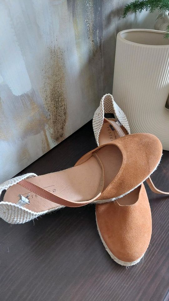 Espadrilles/Sandalen braun beige Gr.40 in Neuss