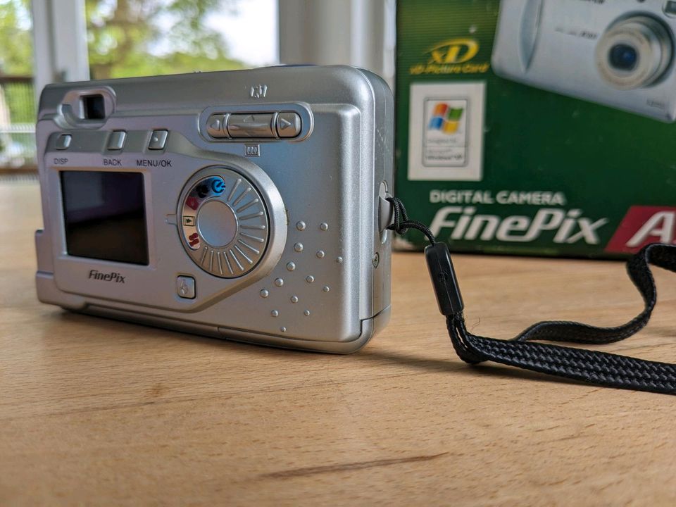 Fujifilm Finepix A303 in Essen