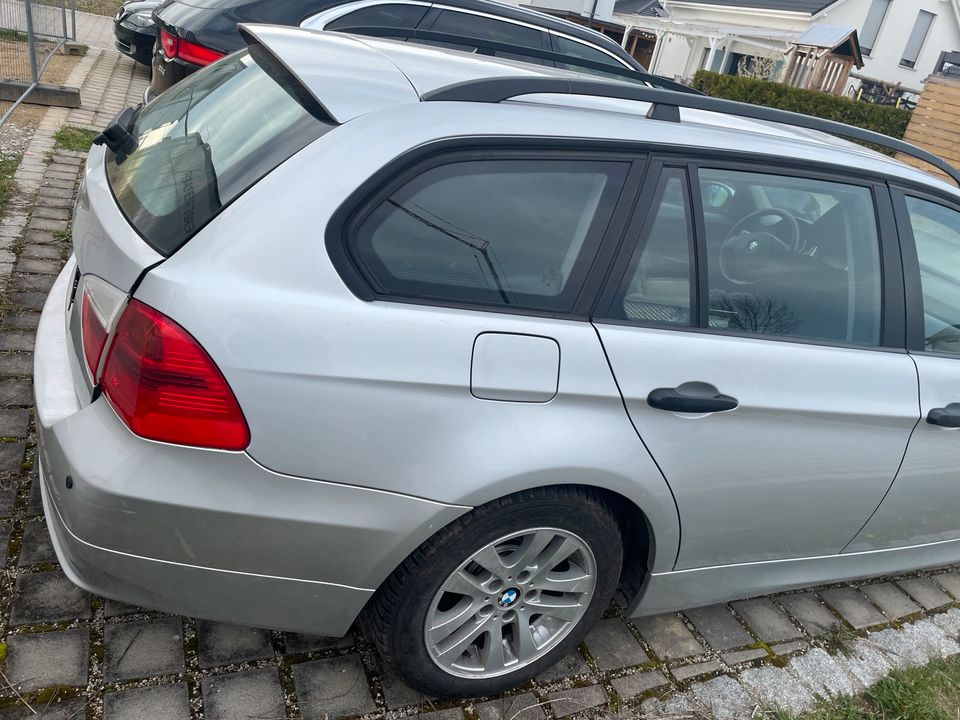 BMW e91 Touring 320i N46B20 Schlachtfest in Mauern