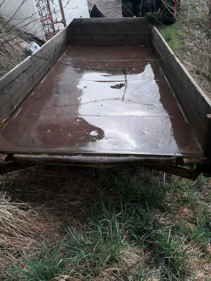 Anhänger Gummiwagen Holzwagen in Prackenbach