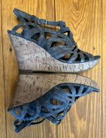 Görtz Shoes / Sandalen mit Keilabsatz/ blau / Gr.38 Wandsbek - Hamburg Wellingsbüttel Vorschau