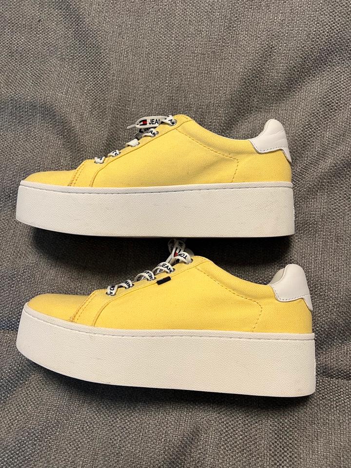 TOMMY JEANS (Hilfiger) Plateau-Sneaker Gelb, 39, Stoff,fast neu in Hamburg