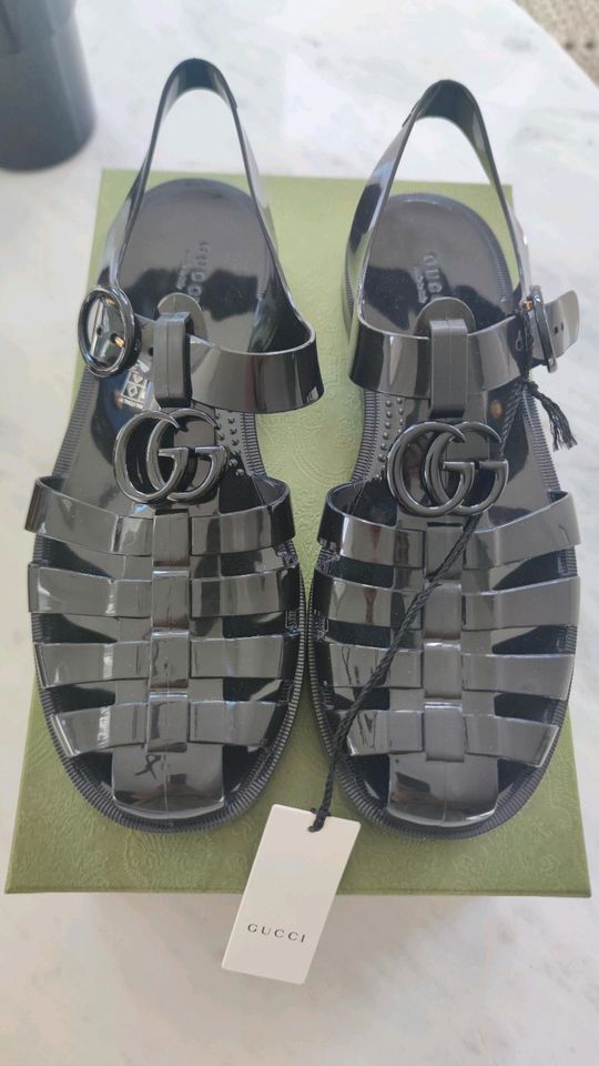 Gucci Sandalen Neu in Stuttgart