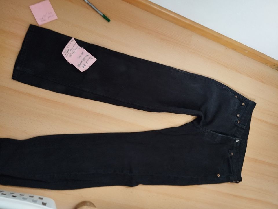 Levis ,Strauss, Jeans, schwarz,Vintage, 100% baumwolle, 30/32 in Bogen Niederbay