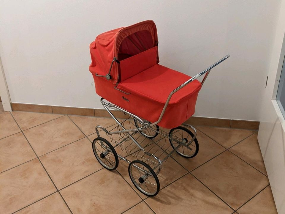 Emmaljunga Puppenwagen Kinderwagen rot retro original Schweden in  Hamburg-Mitte - Hamburg Hamm | Kinderwagen gebraucht kaufen | eBay  Kleinanzeigen ist jetzt Kleinanzeigen