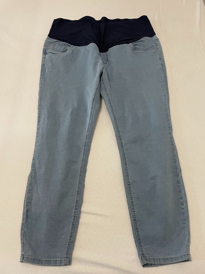 2 Umstands Hosen / Jeans in 52 in Hatten