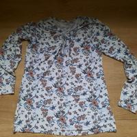 süßes Shirt von Esmara creme beige blau mit Blüten Gr. M 38 40 Niedersachsen - Laatzen Vorschau