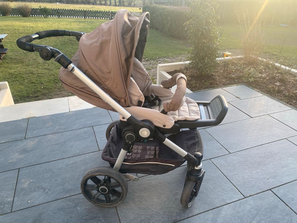 Kinderwagen Teutonia in Barntrup