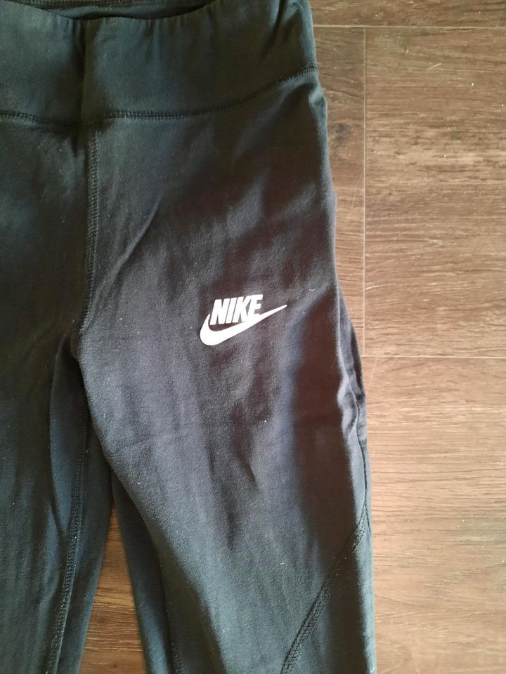 Nike * Leggings * Gr.146 * Mädchen in Wolfsburg